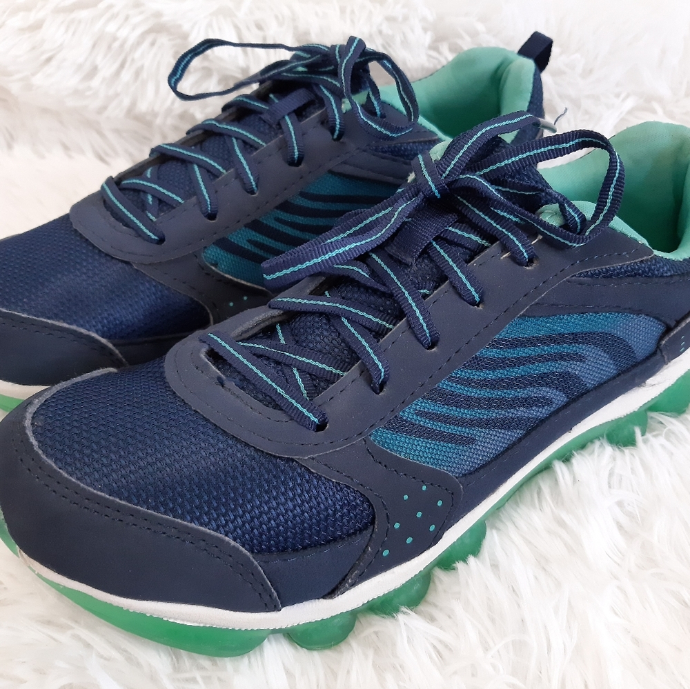 Danskin Now Moonwalkers Women Sz8